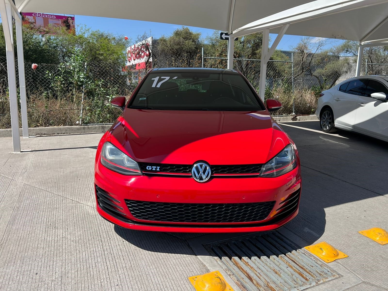 2017 Volkswagen Golf GTI Base